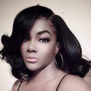 Meet your Posher, Deidra